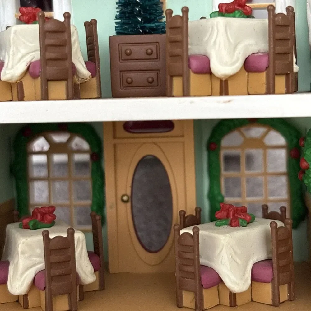 Hallmark Keepsake Ornament Nostalgic Houses & Shops Lot, Holiday Home And‎ Cafe
